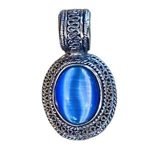 Blue stone pendant